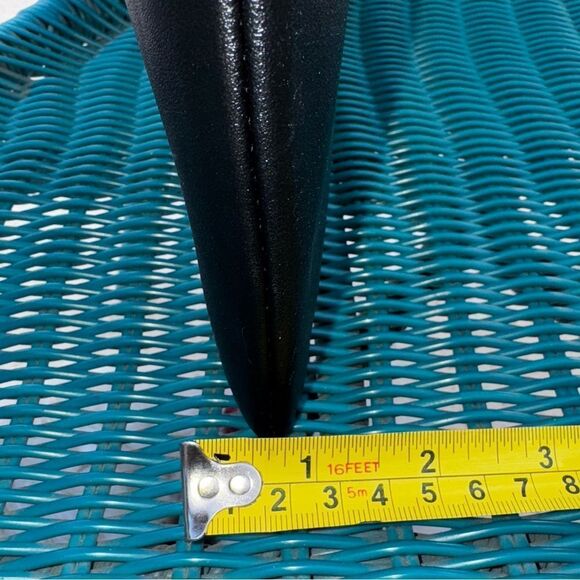 Steve Madden Black Round Logo Zip Clutch - Picture 9 of 9